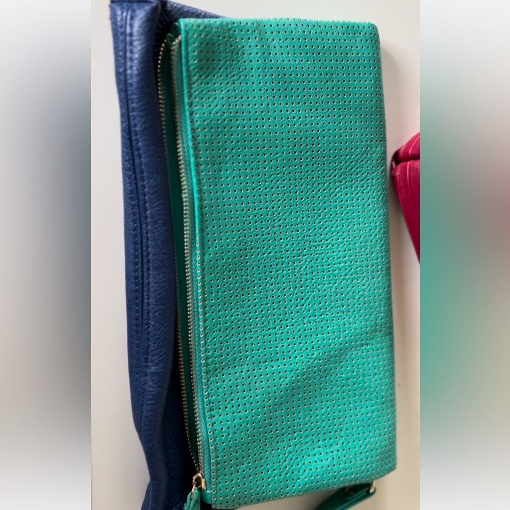 Two tones clutch